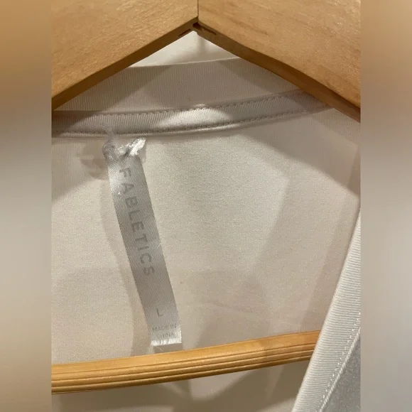 Fabletics Dry-Flex Muscle Tank Sz L in Cream - Picture 6 of 7